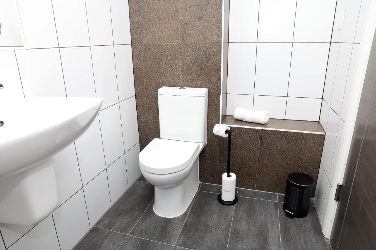 Watford Luxury 1 Bed Flat - Free Parking Διαμέρισμα Εξωτερικό φωτογραφία