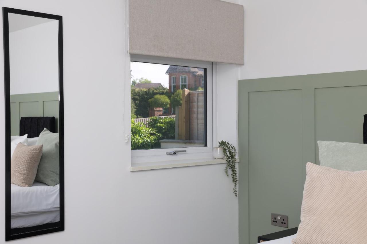 Watford Luxury 1 Bed Flat - Free Parking Διαμέρισμα Εξωτερικό φωτογραφία